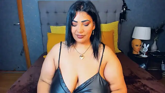 Snapshot of AmyCubes chatting on 05-10-26, 04:06 AmyCubes online show from 05-10-26, 04:06
