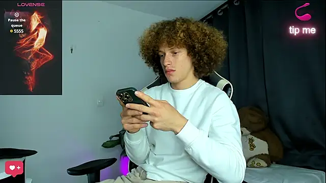 All3ssandr0 online show from 03-15-25, 02:56