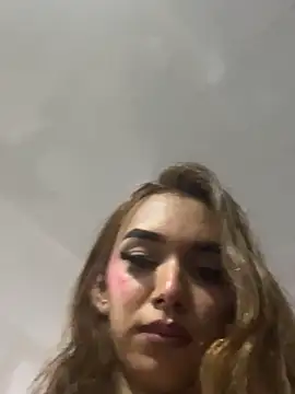 Snapshot of Nikol_Rang__ chatting on 02-09-25, 07:27 Nikol Rang online show from 02-09-25, 07:27