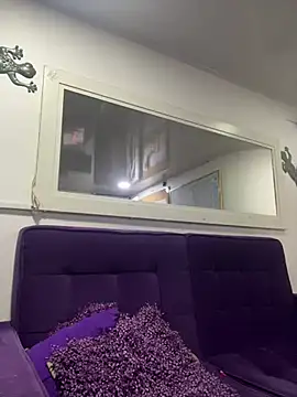 Snapshot of Nikol_Rang__ chatting on 02-14-25, 06:56 Nikol Rang online show from 02-14-25, 06:56