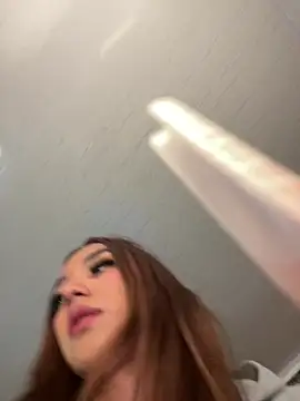 Snapshot of Nikol_Rang__ chatting on 02-23-25, 03:56 Nikol Rang online show from 02-23-25, 03:56