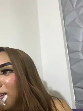 Snapshot of Nikol_Rang__ chatting on 02-28-25, 07:26 Nikol Rang online show from 02-28-25, 07:26