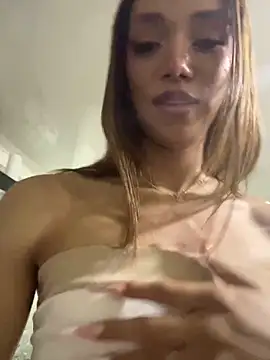 Snapshot of Nikol_Rang__ chatting on 03-02-25, 07:10 Nikol Rang online show from 03-02-25, 07:10