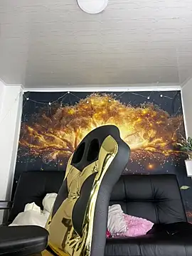 Snapshot of Nikol_Rang__ chatting on 03-03-25, 04:14 Nikol Rang online show from 03-03-25, 04:14