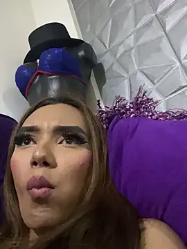 Snapshot of Nikol_Rang__ chatting on 03-11-25, 07:04 Nikol Rang online show from 03-11-25, 07:04