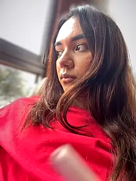 Snapshot of Nikol_Rang__ chatting on 10-05-25, 04:05 Nikol Rang online show from 10-05-25, 04:05