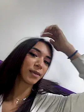 Snapshot of Nikol_Rang__ chatting on 11-05-25, 06:30 Nikol Rang online show from 11-05-25, 06:30