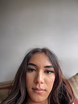 Snapshot of Nikol_Rang__ chatting on 11-10-25, 05:01 Nikol Rang online show from 11-10-25, 05:01