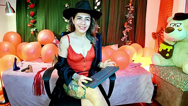 oriana thomson2 online show from 02-14-25, 04:04