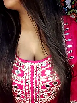 Sreya213 online show from 02-26-26, 05:56