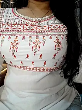 Snapshot of Rina777o chatting on 06-21-26, 05:37 Rina777o online show from 06-21-26, 05:37