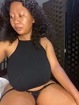 Snapshot of MayaPassion chatting on 01-29-25, 10:01 MayaPassion online show from 01-29-25, 10:01