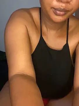 Snapshot of MayaPassion chatting on 03-08-25, 09:50 MayaPassion online show from 03-08-25, 09:50