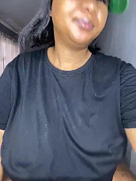 Snapshot of MayaPassion chatting on 09-29-25, 05:23 MayaPassion online show from 09-29-25, 05:23