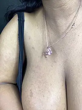 Snapshot of MayaPassion chatting on 10-30-25, 04:30 MayaPassion online show from 10-30-25, 04:30