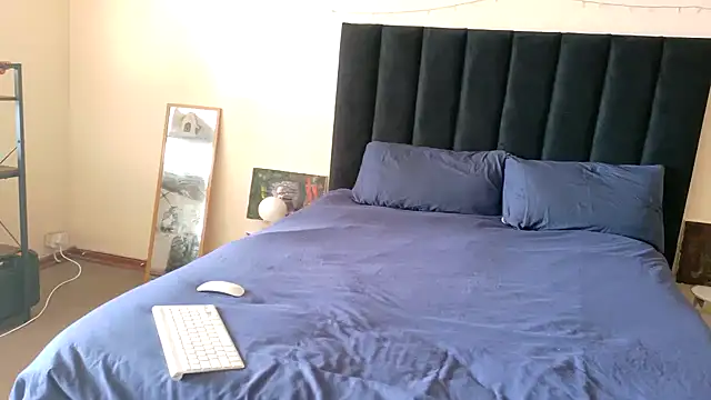 Snapshot of chloechrome chatting on 02-28-26, 03:13 chloechrome online show from 02-28-26, 03:13