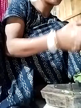 Snapshot of Satheroy chatting on 01-07-25, 06:48 Satheroy online show from 01-07-25, 06:48