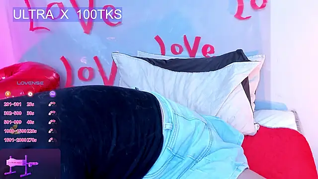 Snapshot of sofia218 chatting on 02-16-25, 11:26 sofia218 online show from 02-16-25, 11:26