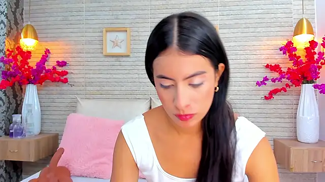 Snapshot of IssabellaLopez chatting on 09-11-25, 12:16 IssabellaLopez online show from 09-11-25, 12:16