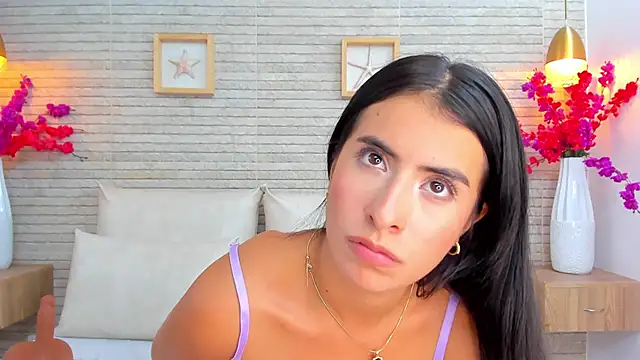 Snapshot of IssabellaLopez chatting on 09-13-25, 12:10 IssabellaLopez online show from 09-13-25, 12:10