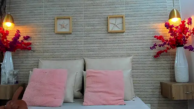 Snapshot of IssabellaLopez chatting on 10-27-25, 12:09 IssabellaLopez online show from 10-27-25, 12:09