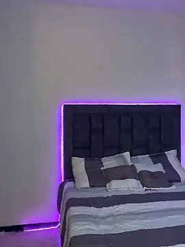 Snapshot of IssabellaLopez chatting on 10-29-25, 02:52 IssabellaLopez online show from 10-29-25, 02:52