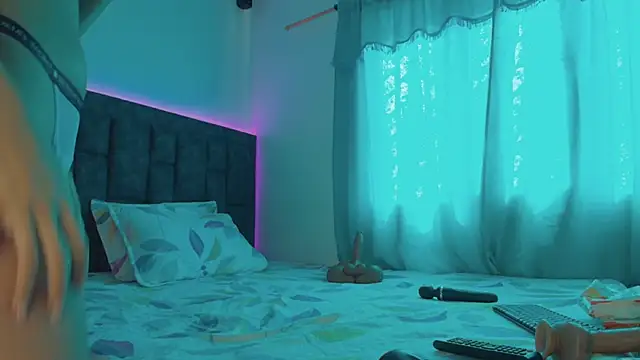 Snapshot of IssabellaLopez chatting on 11-21-25, 07:01 IssabellaLopez online show from 11-21-25, 07:01