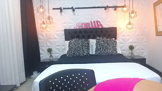 Alison Wiley online show from 01-11-25, 11:34