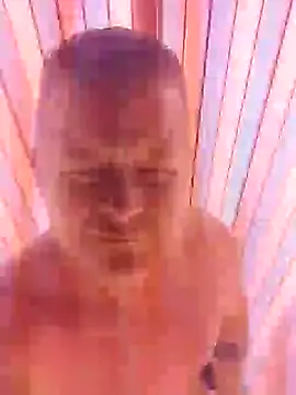 Snapshot of swingr chatting on 12-19-24, 12:56 swingr online show from 12-19-24, 12:56