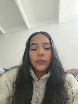 Snapshot of SweetFortuner chatting on 04-25-26, 05:32 SweetFortuner online show from 04-25-26, 05:32