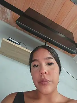 Snapshot of SweetFortuner chatting on 05-17-26, 01:40 SweetFortuner online show from 05-17-26, 01:40