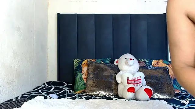 quenliyasa online show from 04-02-26, 12:25