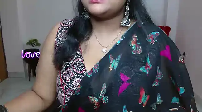 Snapshot of Naughty_Ayesha1 chatting on 02-08-25, 06:33 Naughty Ayesha1 online show from 02-08-25, 06:33