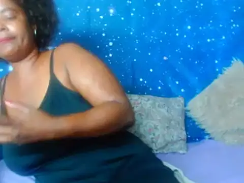 Snapshot of 2Sweetysmile chatting on 01-27-25, 07:35 2Sweetysmile online show from 01-27-25, 07:35