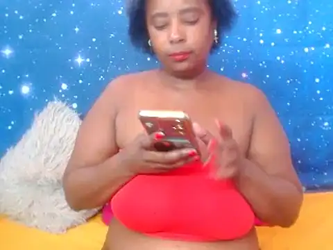 Snapshot of 2Sweetysmile chatting on 02-14-25, 07:59 2Sweetysmile online show from 02-14-25, 07:59