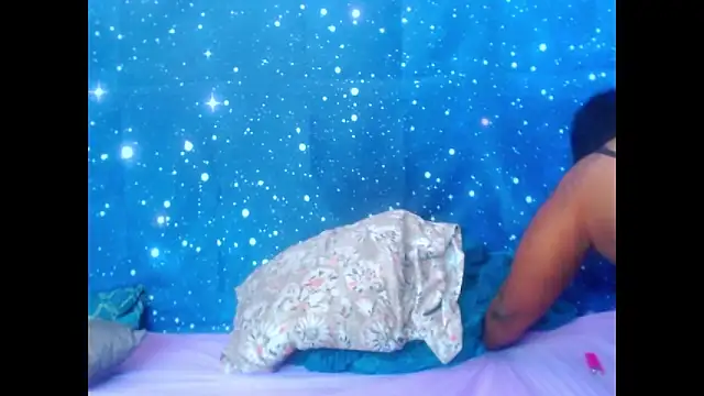 Snapshot of 2Sweetysmile chatting on 03-20-25, 09:26 2Sweetysmile online show from 03-20-25, 09:26