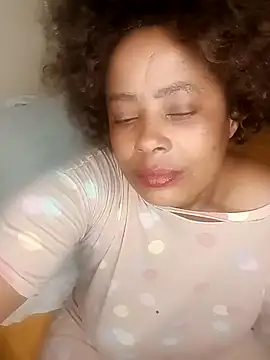 Snapshot of 2Sweetysmile chatting on 10-01-25, 08:59 2Sweetysmile online show from 10-01-25, 08:59