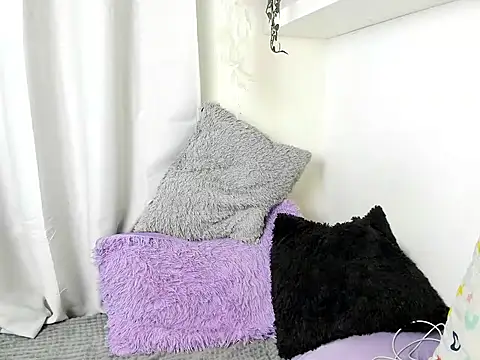 Snapshot of santy-kitty chatting on 01-13-25, 03:01 santy-kitty online show from 01-13-25, 03:01