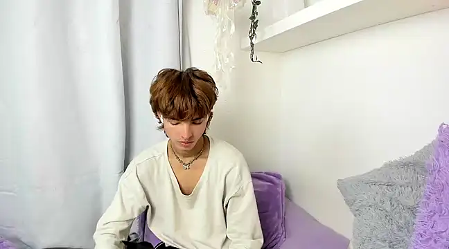 Snapshot of santy-kitty chatting on 01-19-25, 03:08 santy-kitty online show from 01-19-25, 03:08