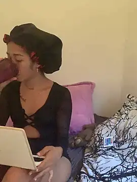 Marielasanchez online show from 02-25-25, 06:20