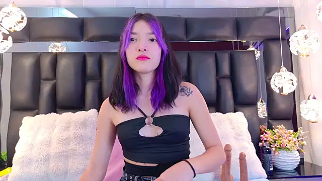 AlliciaKim online show from 01-31-25, 07:08