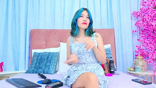 AlliciaKim online show from 11-04-25, 07:46