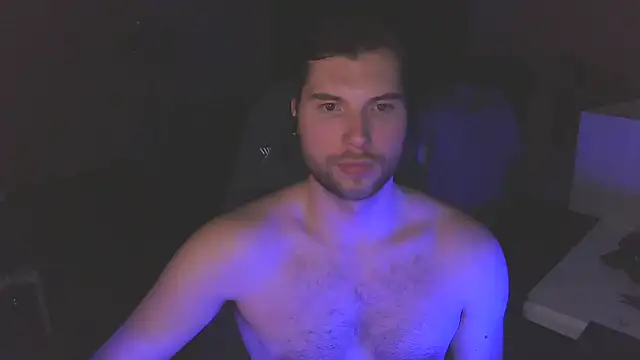 Snapshot of Ironman220 chatting on 03-17-25, 06:21 Ironman220 online show from 03-17-25, 06:21