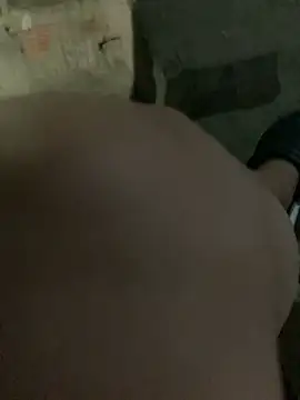 Snapshot of perlita05 chatting on 02-20-25, 02:40 perlita05 online show from 02-20-25, 02:40