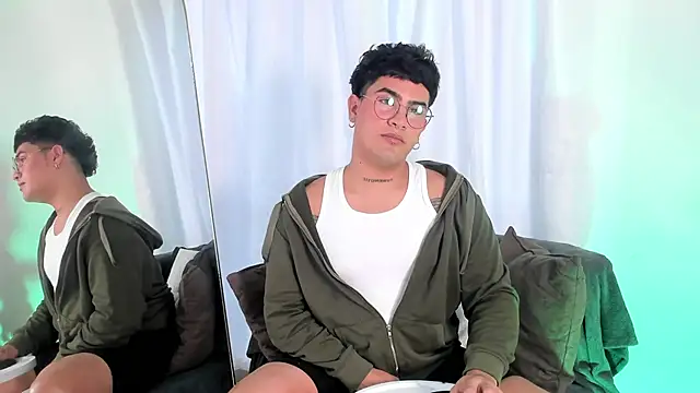 MatheoVelez online show from 12-09-24, 02:49