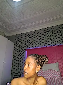 Snapshot of 02Boitybaby chatting on 07-01-26, 06:40 02Boitybaby online show from 07-01-26, 06:40