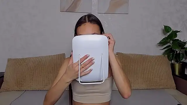 Snapshot of ChloeTeles_ chatting on 01-18-25, 04:15 ChloeTeles online show from 01-18-25, 04:15