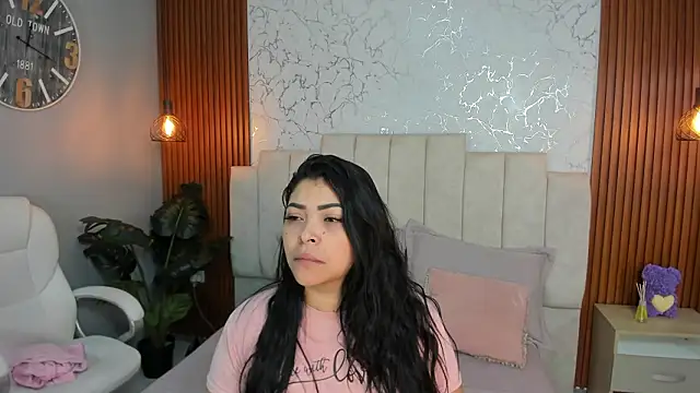 EmaBakker online show from 03-13-26, 05:25