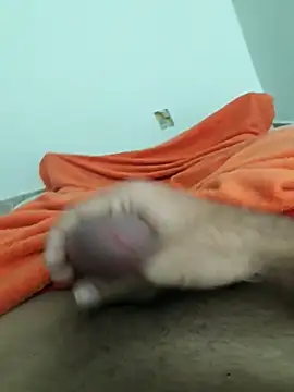 Snapshot of lm279 chatting on 10-31-25, 09:10 lm279 online show from 10-31-25, 09:10