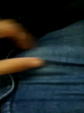 Snapshot of lm279 chatting on 11-04-25, 12:59 lm279 online show from 11-04-25, 12:59